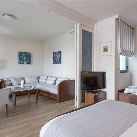 Avra Boutique Hotel 4*
